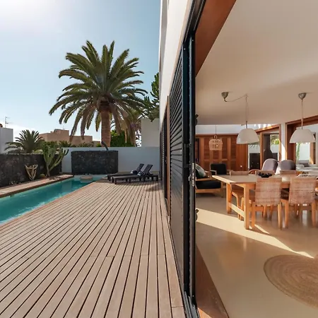 Villa Canaryislandshost L Pausa Costa Teguise