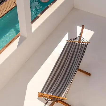 Canaryislandshost L Pausa Costa Teguise